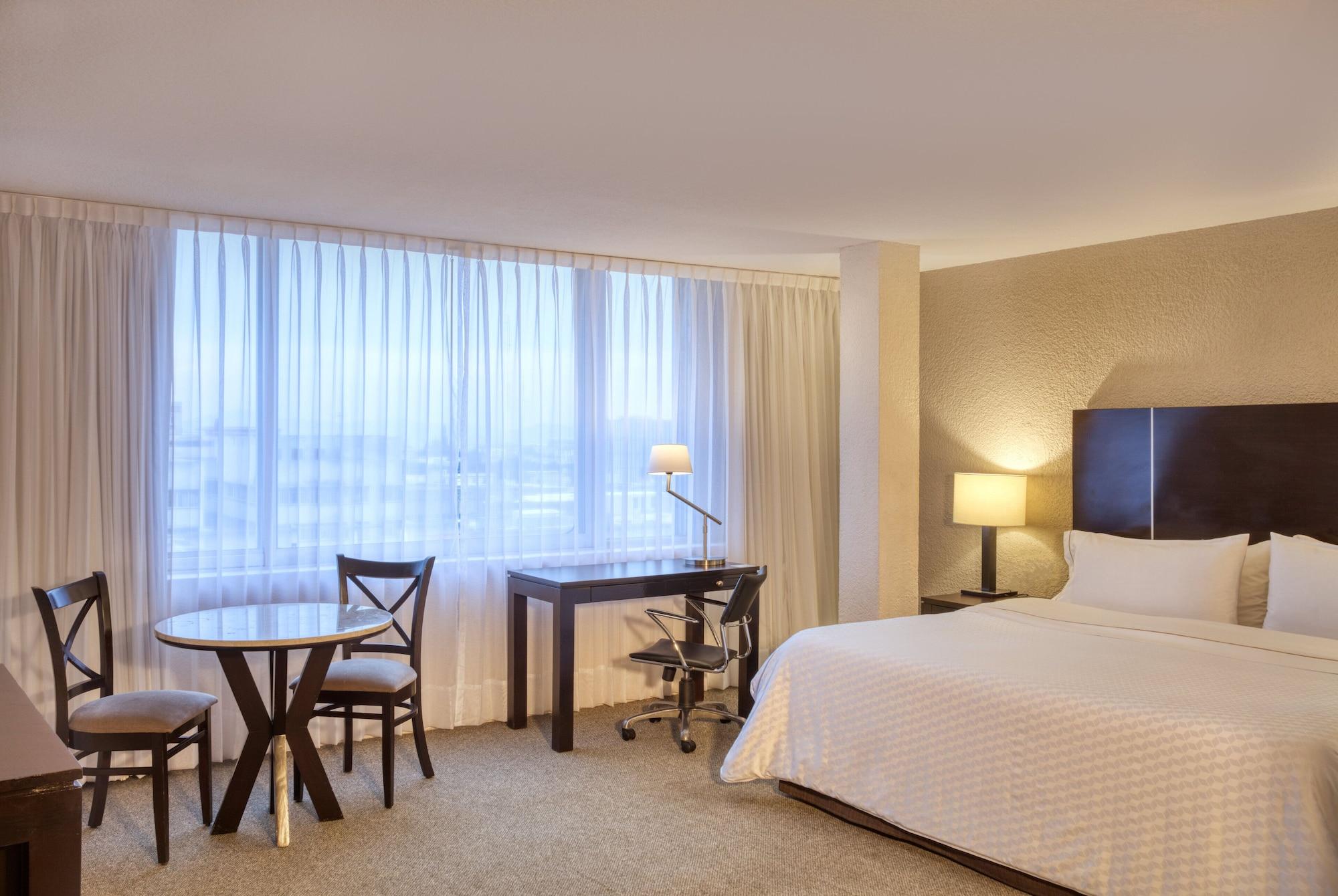 Hotel Plaza Genova Centro Гуадалахара Екстериор снимка