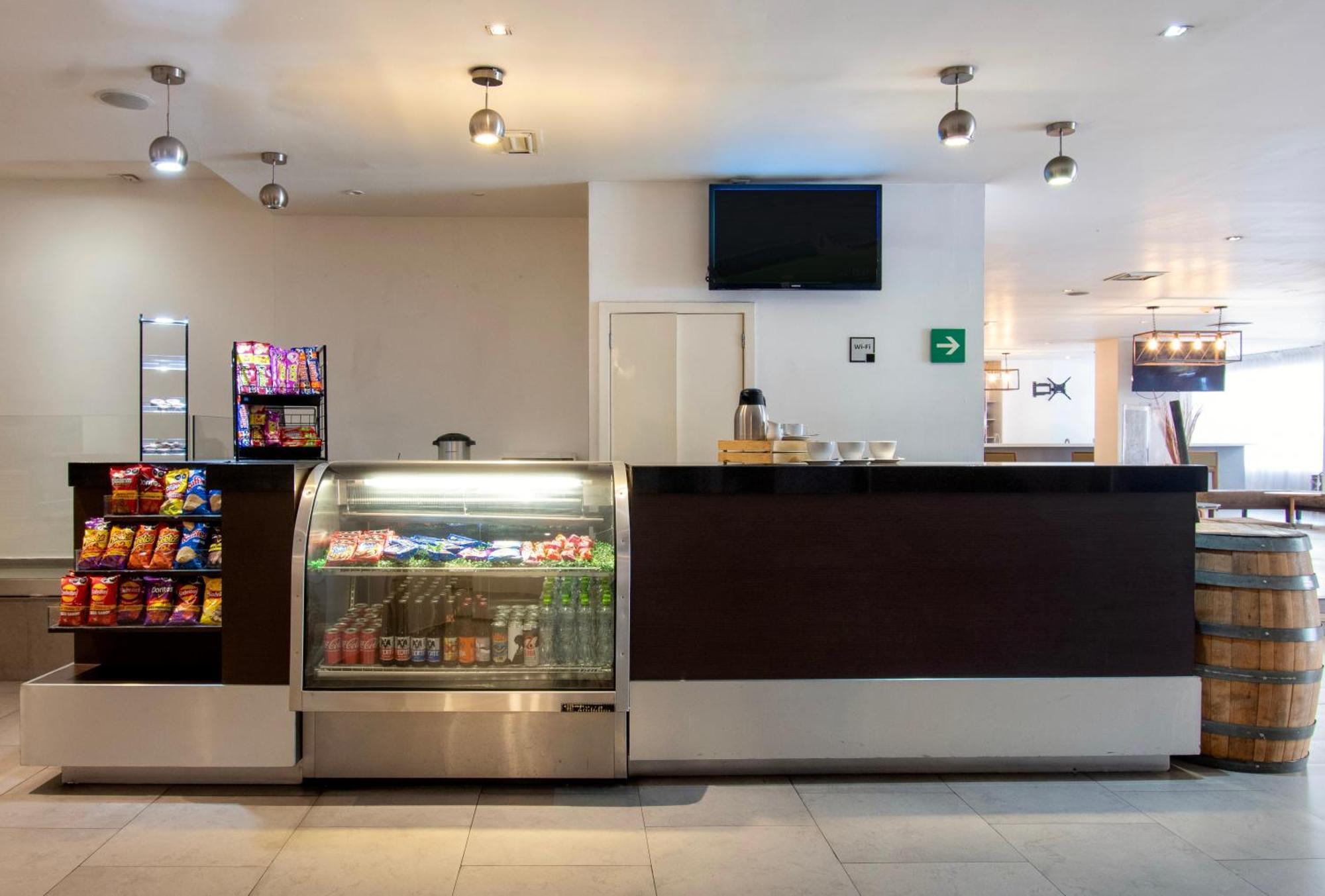 Hotel Plaza Genova Centro Гуадалахара Екстериор снимка