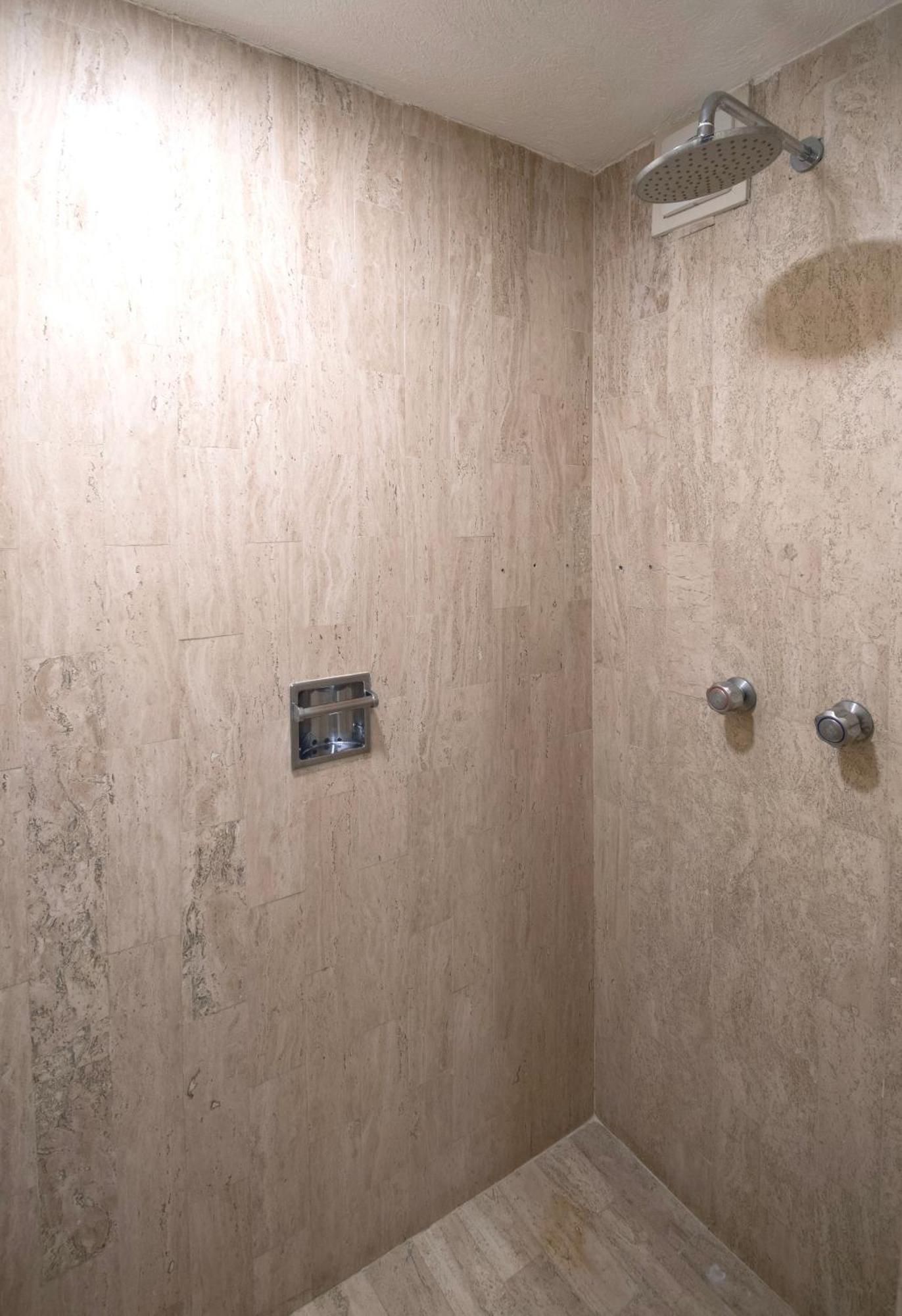 Hotel Plaza Genova Centro Гуадалахара Екстериор снимка