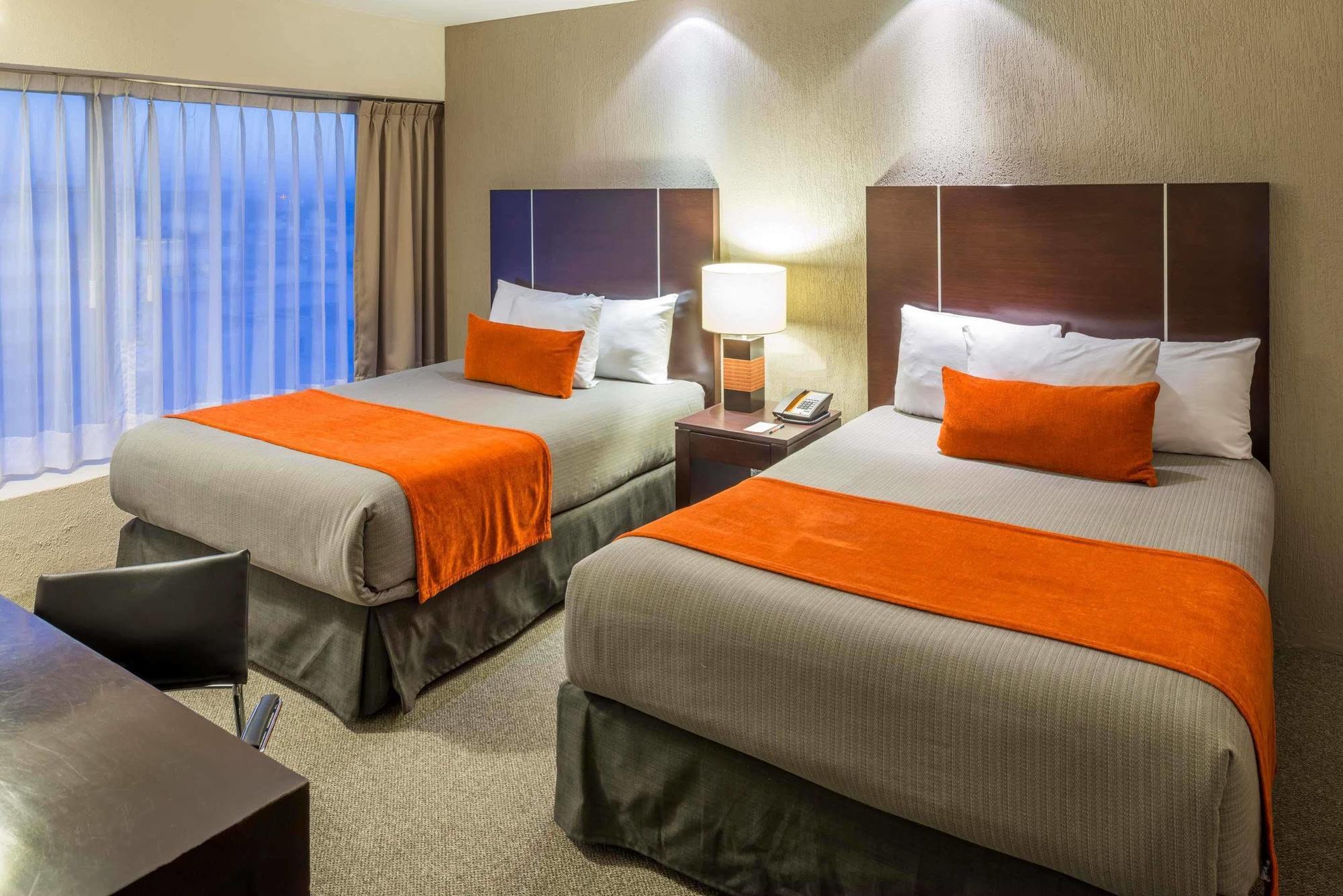 Hotel Plaza Genova Centro Гуадалахара Екстериор снимка